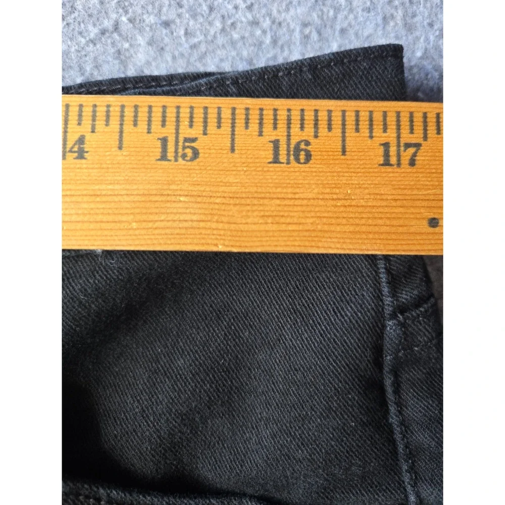 Levi's Women's Jeans 550 Relaxed Fit Tapered Leg Black Highrise Size 16R / 34x32